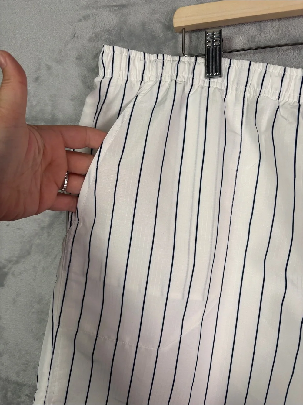 NWT New DSG White Blue Striped Mens Relaxes Fit Lined Rec Short Size XXL